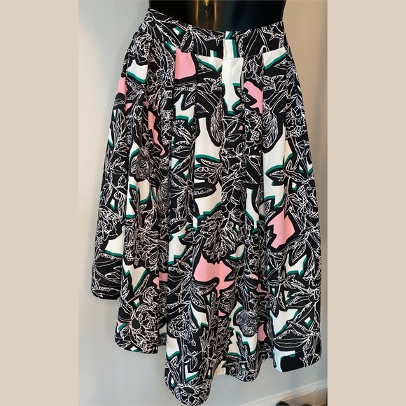 Express Hi-Low Skirt (Size 2)  -F27 - Picture 3 of 6